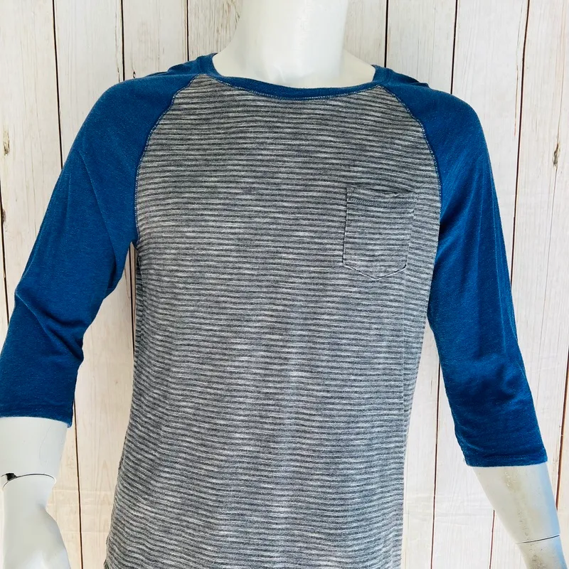 Poleras Manga Larga Cuello redondo Mossimo